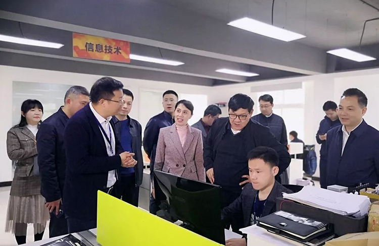 中國工程院李曉紅院長帶隊蒞臨中科天工調研指導02.jpg